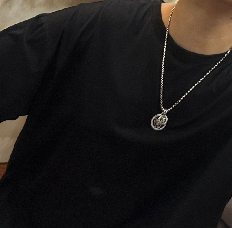 VERSACE